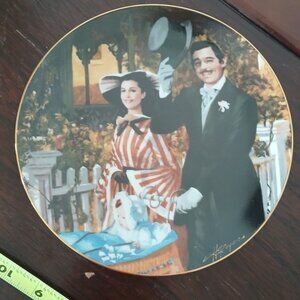 Gone with the Wind collector plate "Strolling in Atlanta"